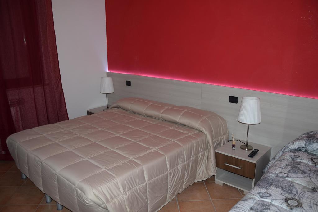 Hotel Il Boschetto Tolentino Room photo