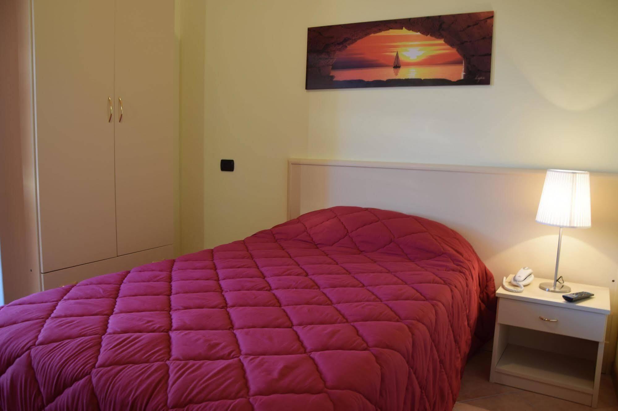 Hotel Il Boschetto Tolentino Exterior photo